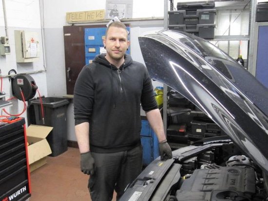 Portrait von Sebastian Masurat.